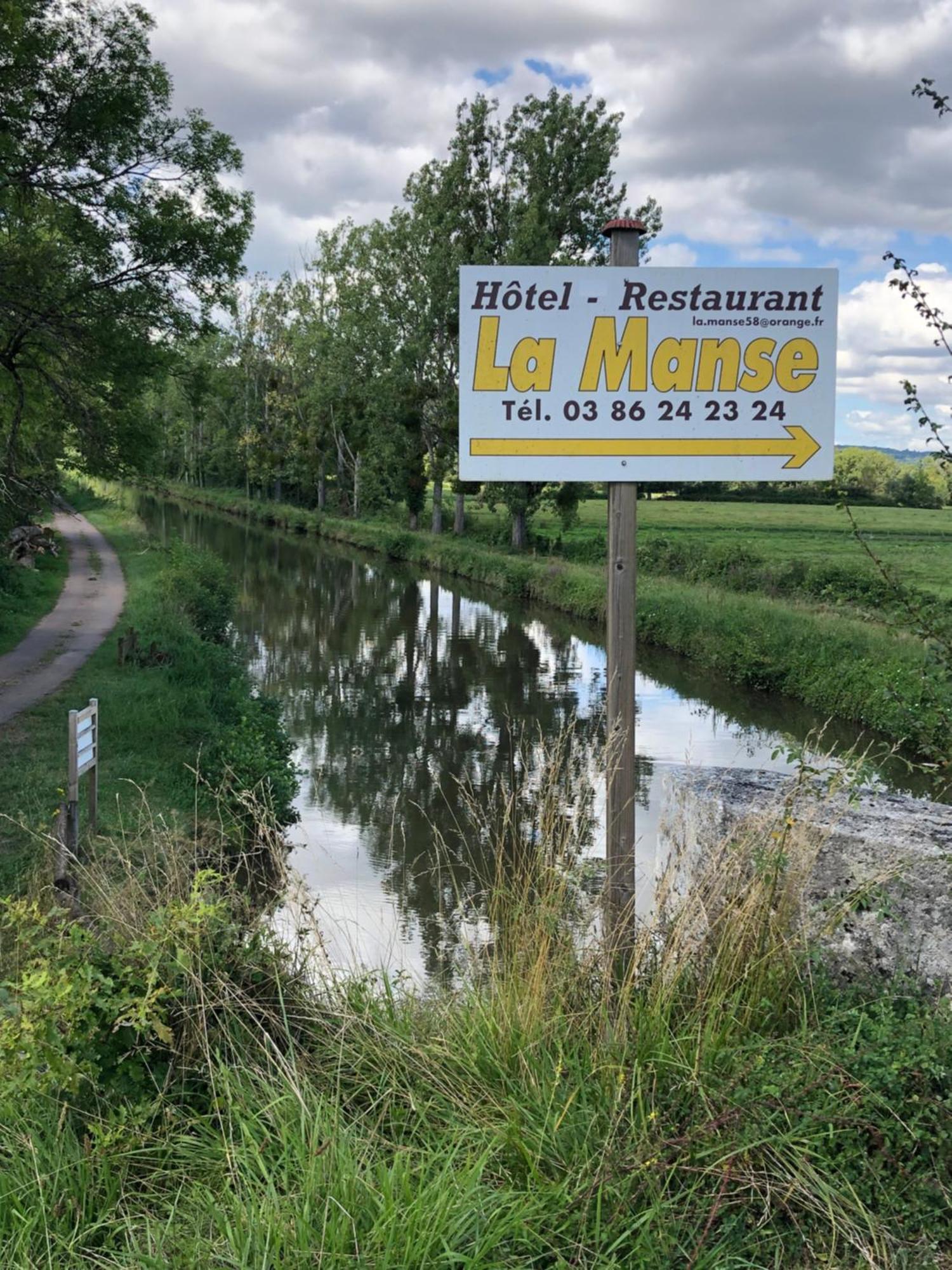 Hotel Restaurant La Manse Dornecy Экстерьер фото